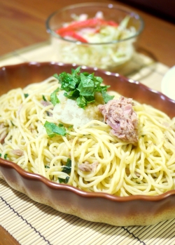 うちカフェ。葉室（はむろ）：一度食べたら病みつきに♪　特製ツナパスタをご賞味あれ♪