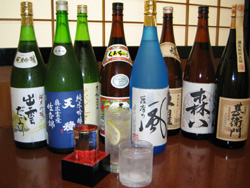 くいもん屋　吾作　代官町店：焼酎、地酒の種類が豊富