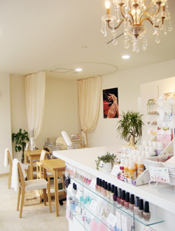 Nail Salon Le Chaton (ネイルサロン　ル　シャトン)
