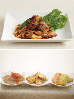KOREAN KITCHEN KACHI(コリアン キッチン カチ):(上)キムチポッカ 780円
(下)ジョンの盛り合わせ 580円