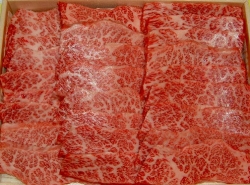 セキグチ肉店：大トロのようにトロけ、旨みタップリに熟成したカルビ！