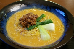 ○○まりも：一番人気！　坦々麺 650円