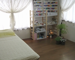 セラピールーム Siesta（シエスタ）：お部屋は完全個室。安心してお話下さい。
