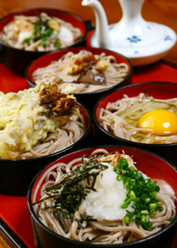 鶴華　波積屋：五段いろいろ割子