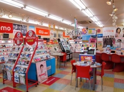サイバーランド　牧野駅前店：色んなカラー・デザインからお好きなものを♪