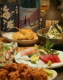 【那覇　泉崎　居酒屋】　～呑み喰い処　路之家～　少人数様でもお得！　3名様～泡盛おすすめボトル1本かワインをサービス！