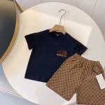 ザノースフェイス子供用 T シャツGUCCI ロエベ子供服フェンデイ定番韓国風靴下